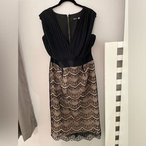 Black and Lace Boohoo Midi Dress Size 12 US